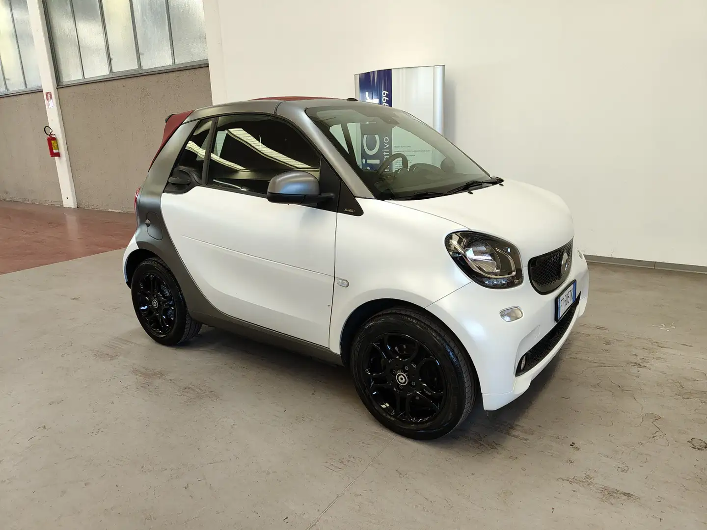 smart forTwo 1.0 twinamic cabrio Passion Cruise Navi Cerchi 15” Bianco - 2