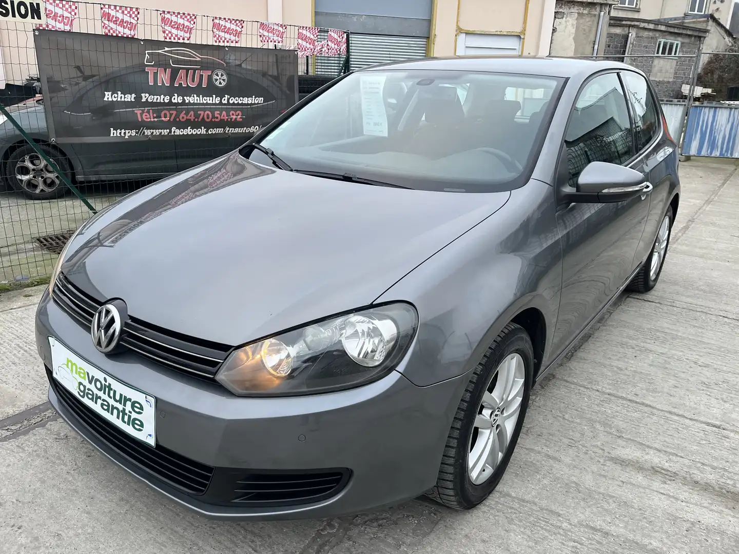 Volkswagen Golf 1.6 TDI 105 FAP CR Confortline Gris - 1