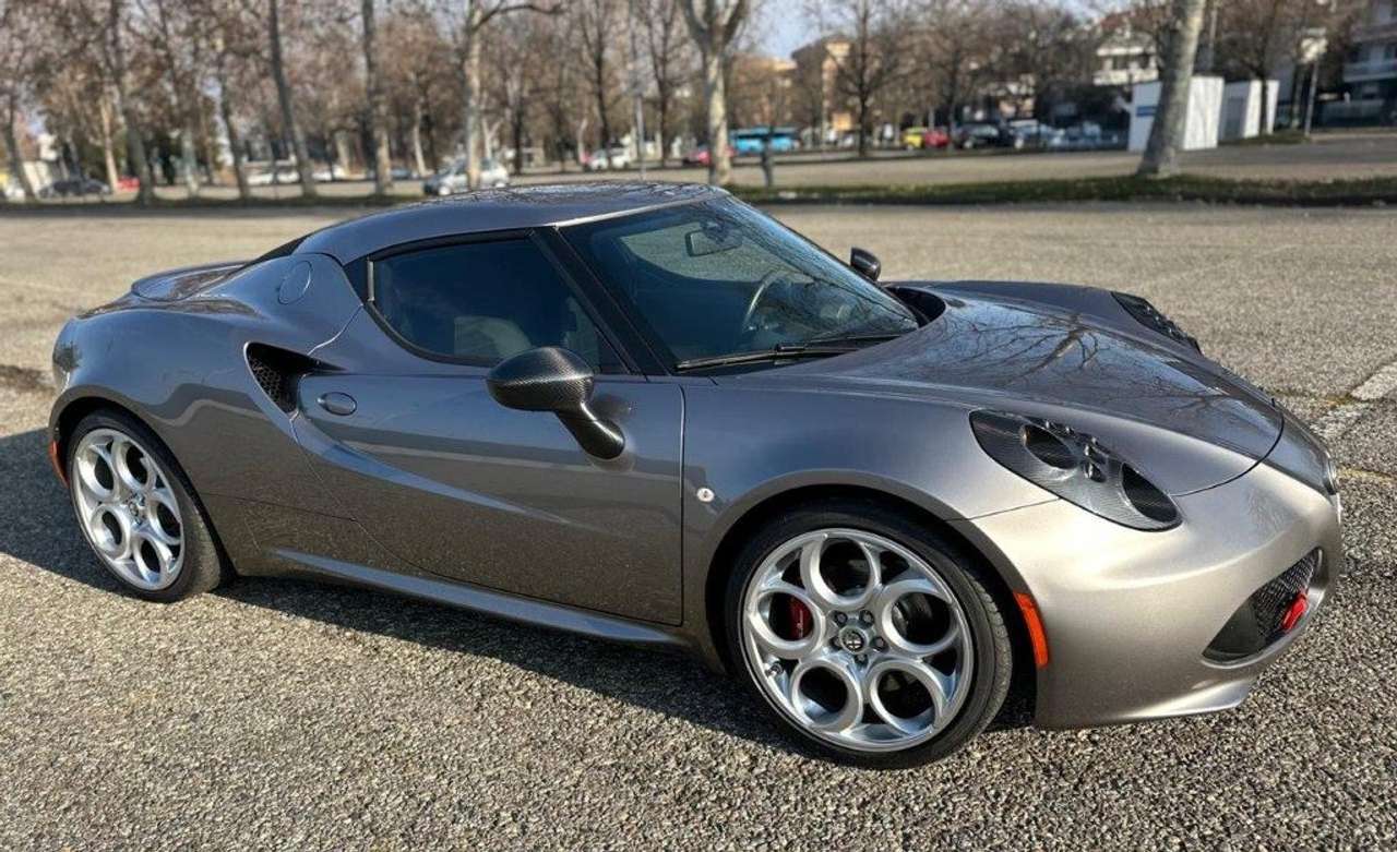 Alfa Romeo 4C 1750 TBi