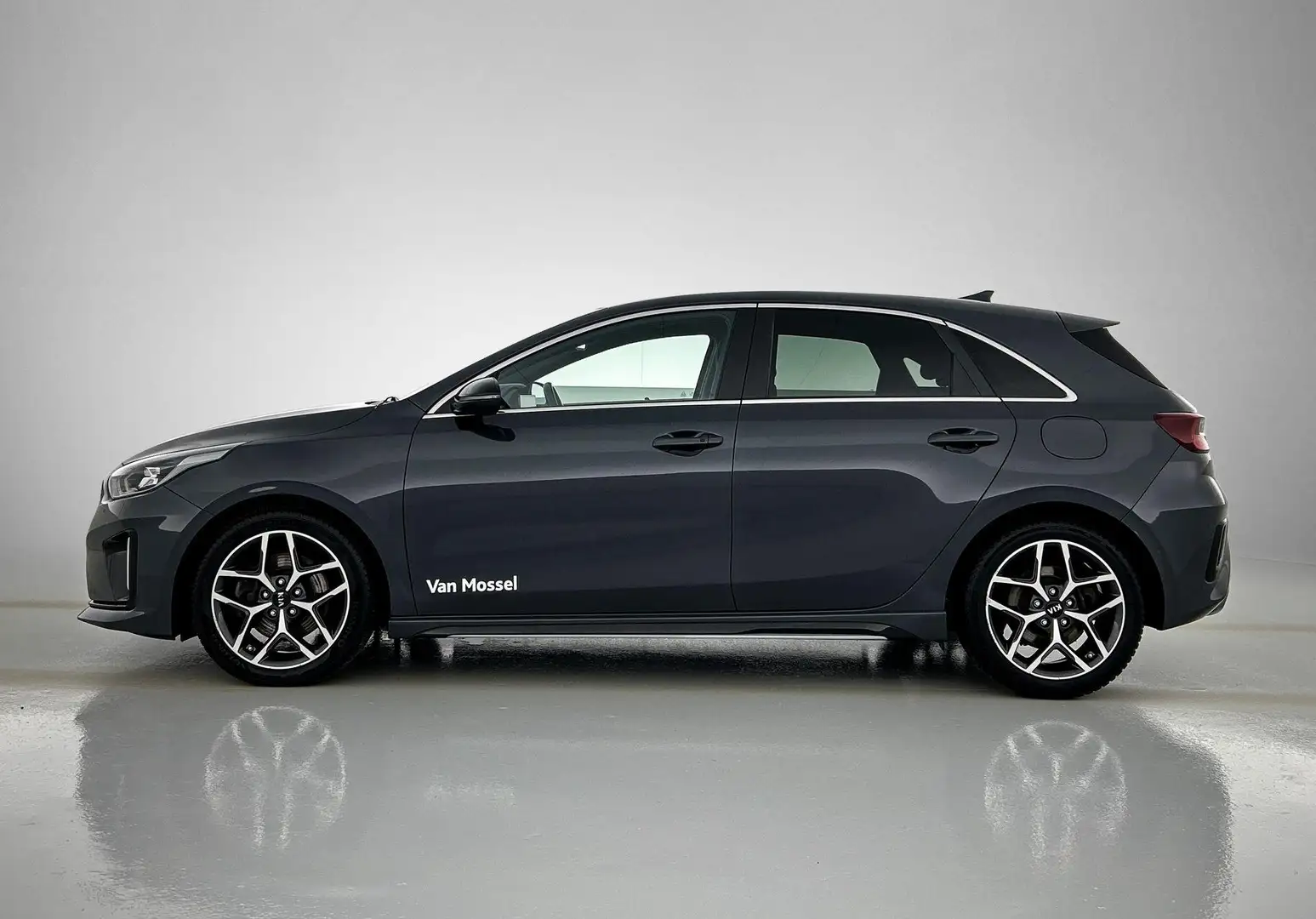Kia Ceed / cee'd 1.5 T-GDi GT-Line AUTOMAAT | NAVIGATIE | JBL | CLI Gris - 2