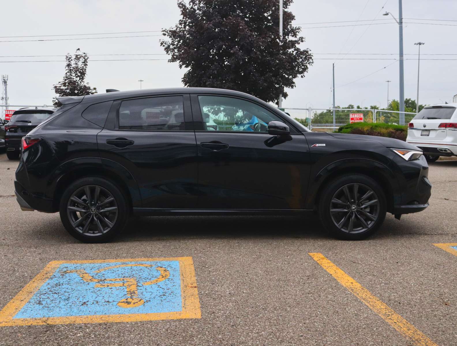 2025 Acura ADX / Dealer Demo — photo 1