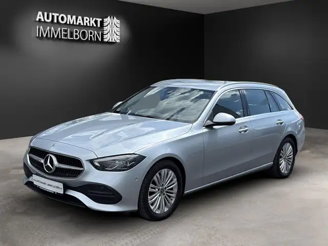 Mercedes-Benz C-Class view 4