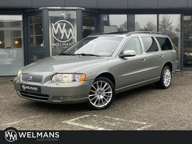 Volvo V70 2.5T AWD Edition Sport Schuifdak l Xenon l Stoelme