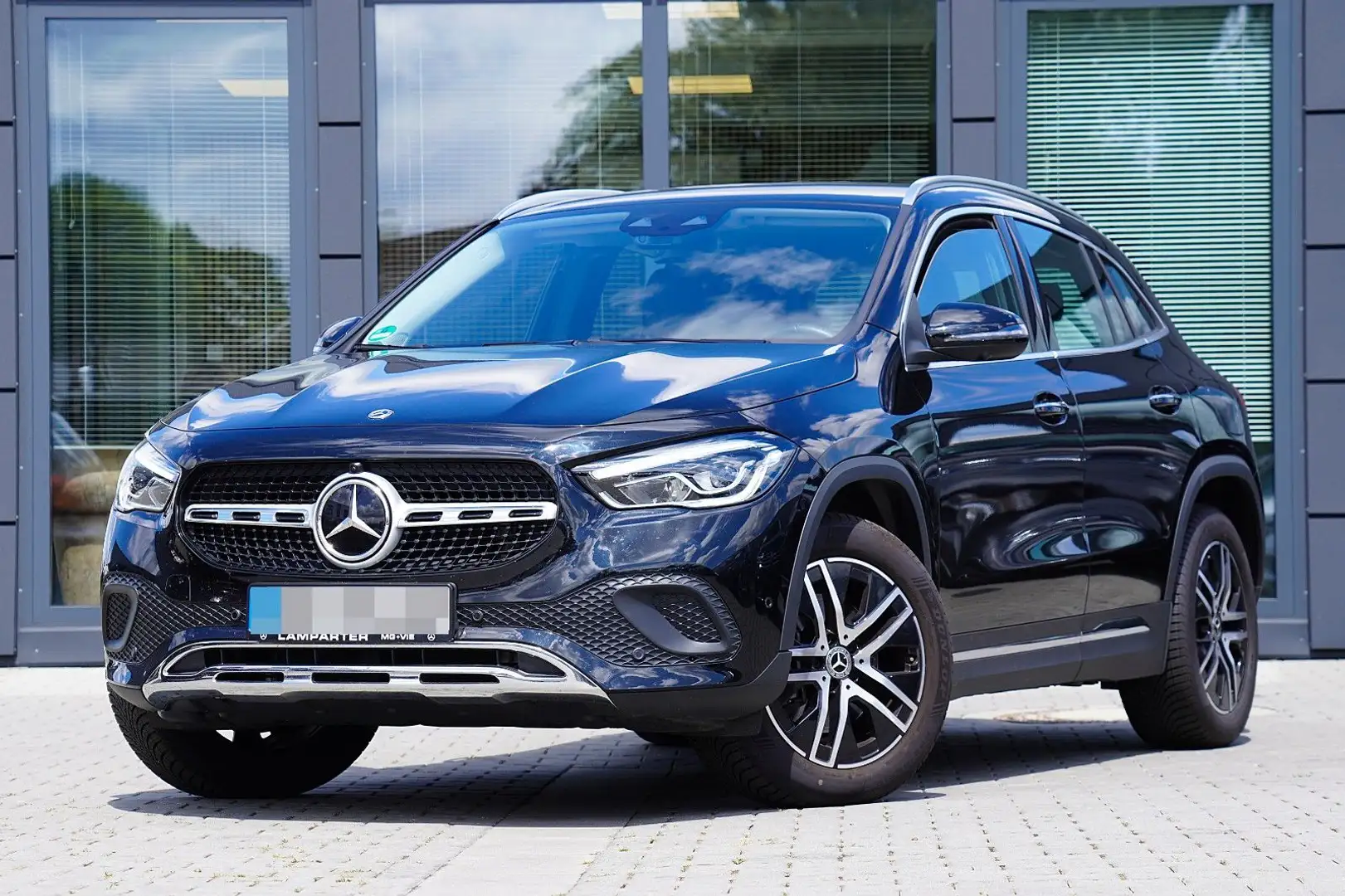 Mercedes-Benz GLA 250 4Matic MIT 2 JAHREN GARANTIE !!! Noir - 1