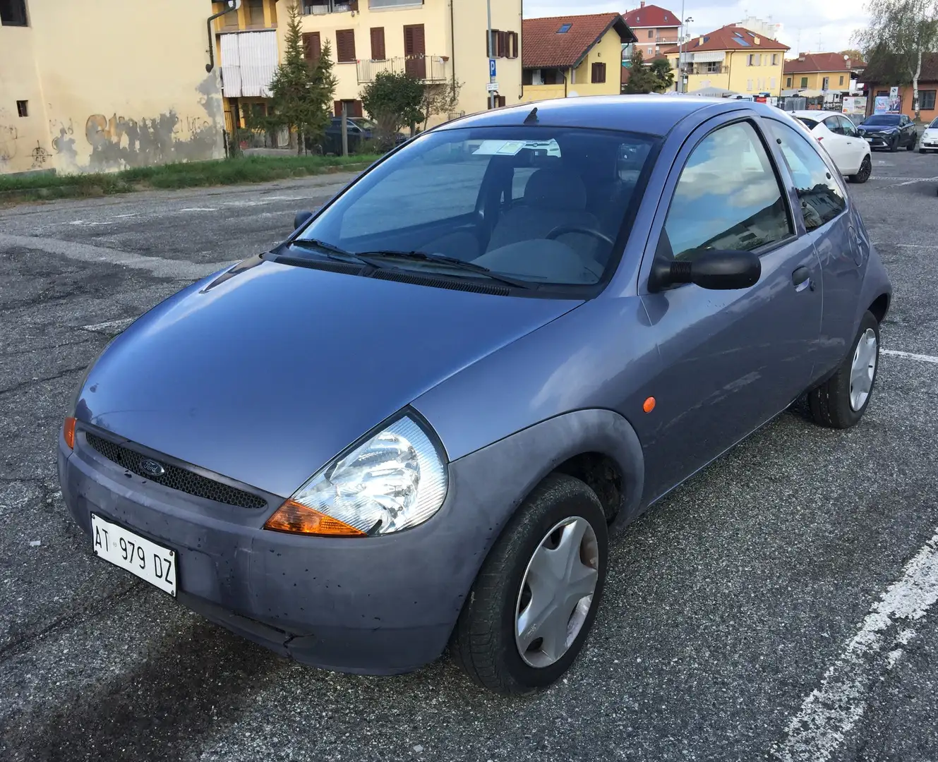 Ford Ka/Ka+ Ka 1.3 Grau - 1