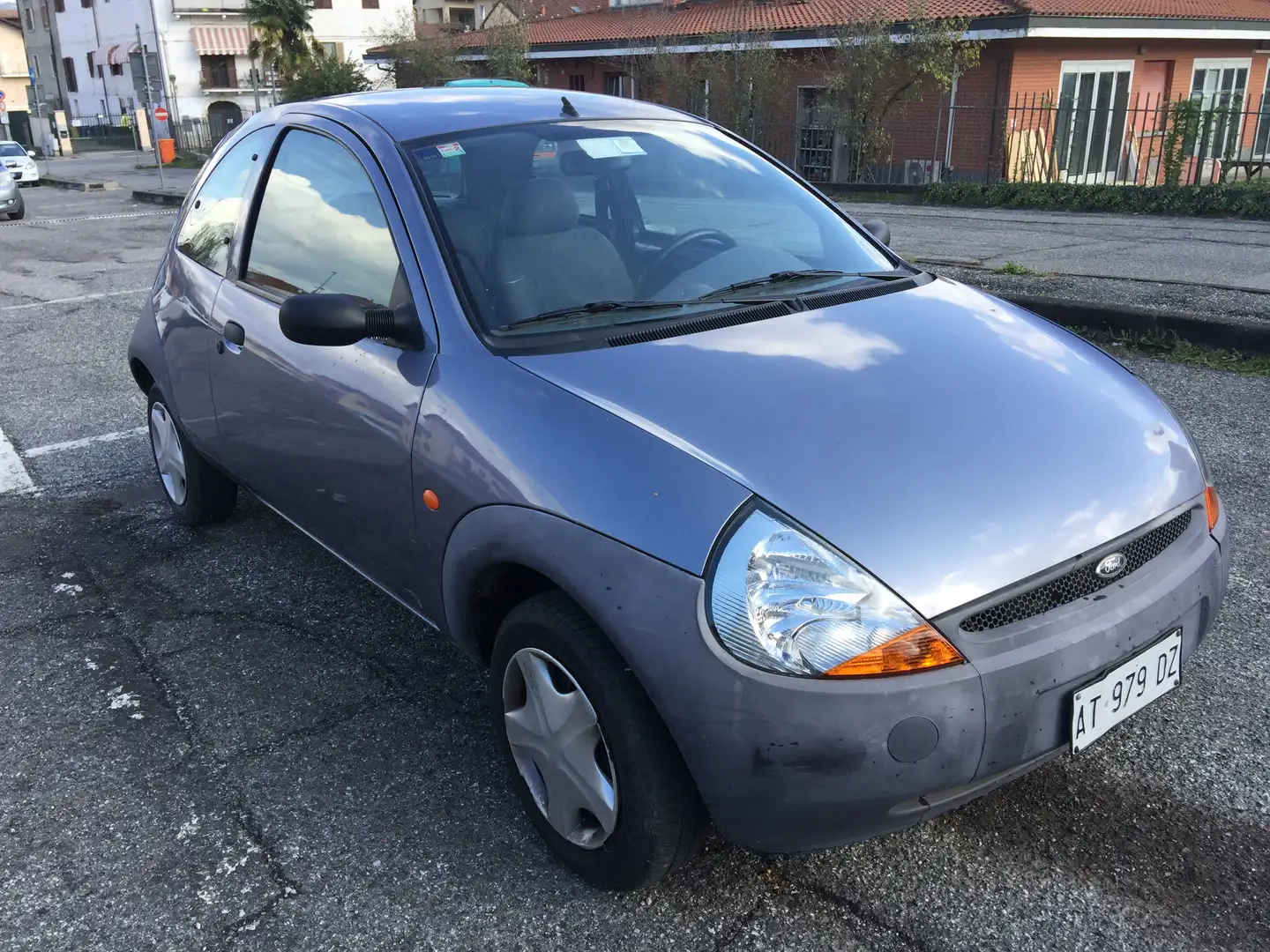 Ford Ka/Ka+ Ka 1.3 Grau - 2
