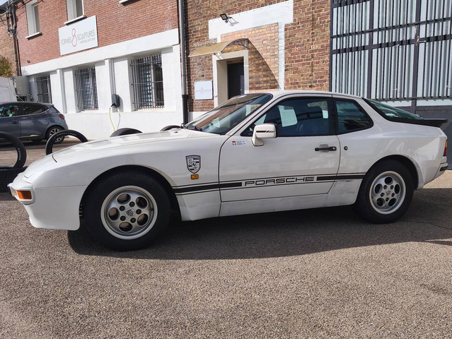 Porsche 944 944 2.5 Litres  FAIBLE KILOMETRAGE certifié