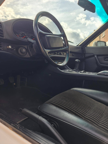 Porsche 944 944 2.5 Litres  FAIBLE KILOMETRAGE certifié