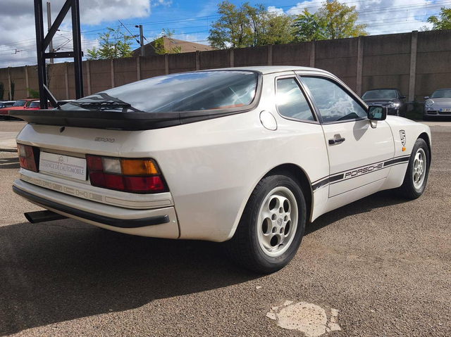 Porsche 944 944 2.5 Litres  FAIBLE KILOMETRAGE certifié
