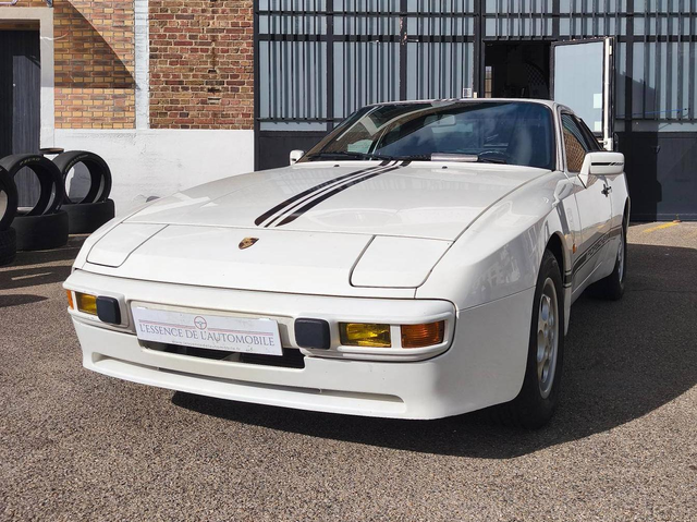 Porsche 944 944 2.5 Litres  FAIBLE KILOMETRAGE certifié