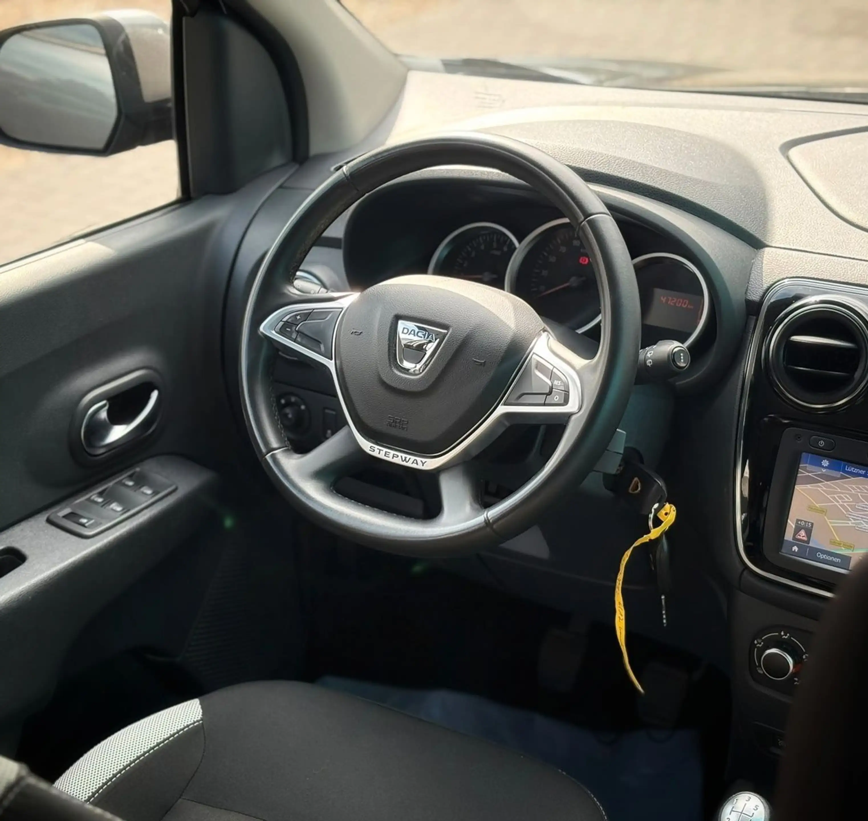 Dacia Lodgy Stepway 115*7 Sitz*Klima*Allwetter*Navi*1H — photo 14