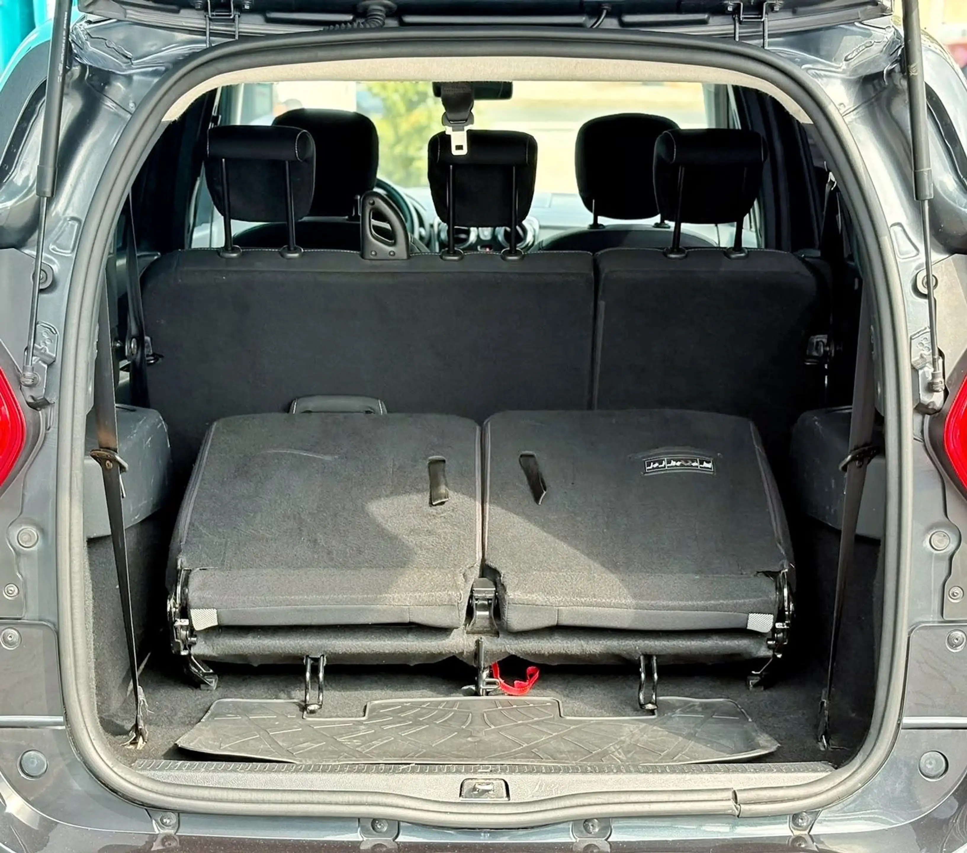 Dacia Lodgy Stepway 115*7 Sitz*Klima*Allwetter*Navi*1H — photo 9