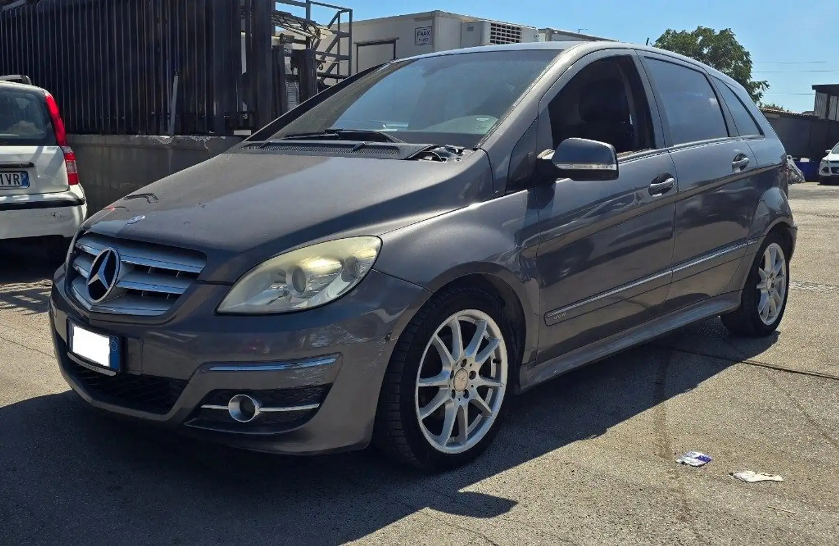 Mercedes-Benz B 200 CDI Sport Gris - 1