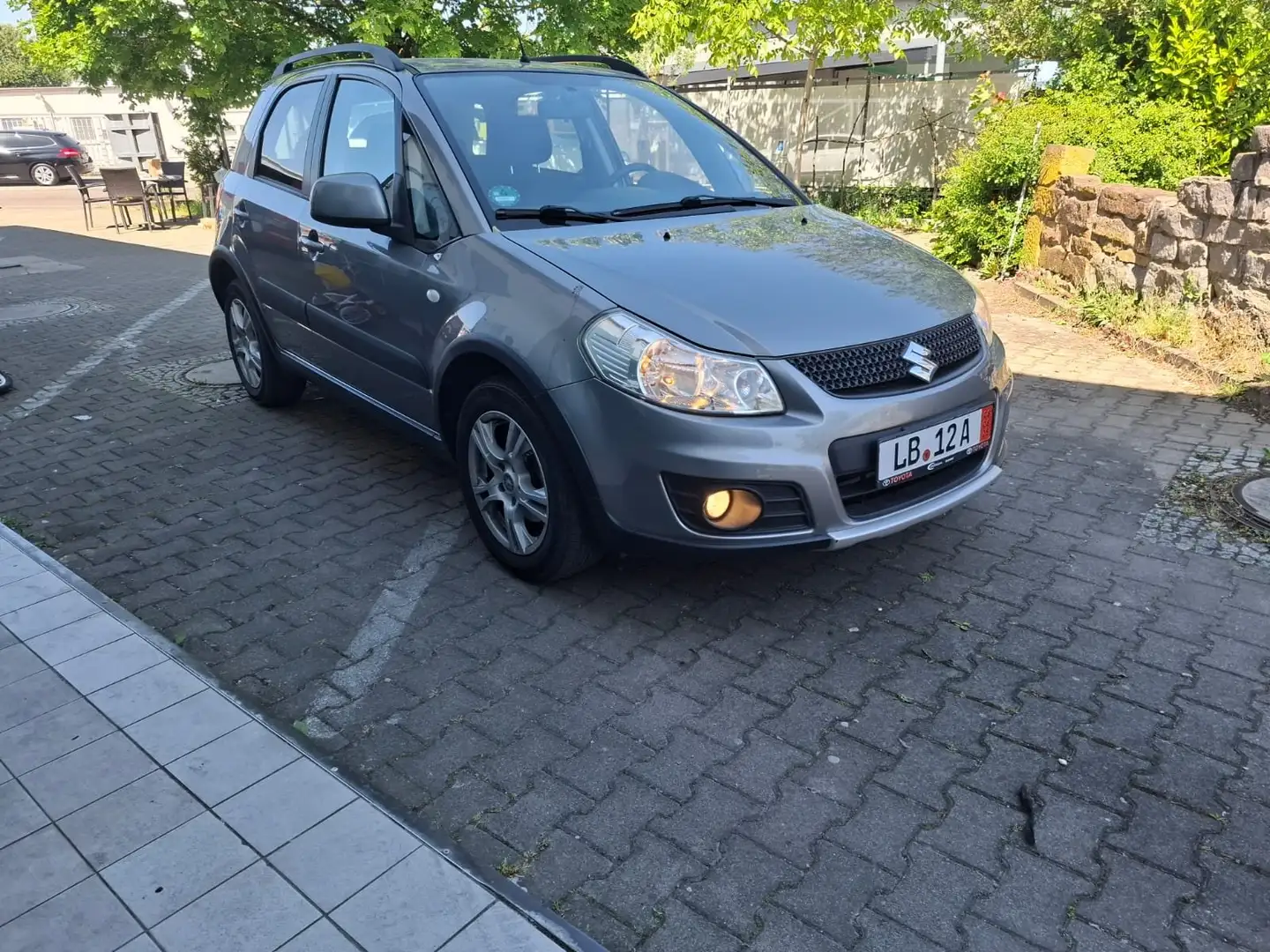 Suzuki SX4 1.6 VVT Automatik 4x2 Comfort Grau - 1