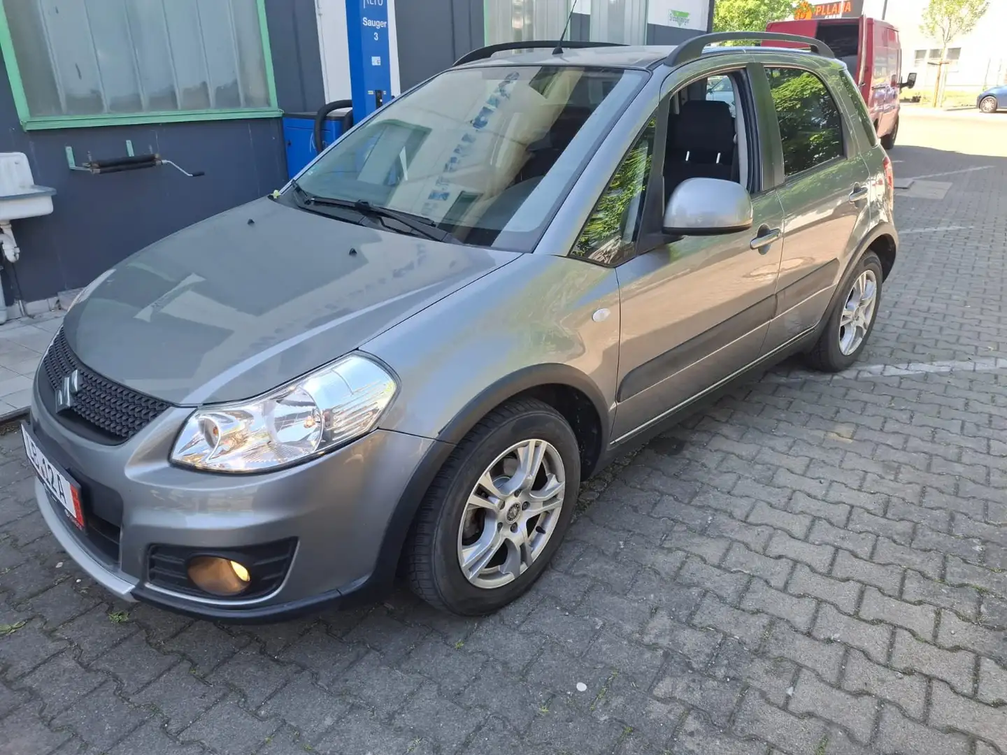 Suzuki SX4 1.6 VVT Automatik 4x2 Comfort Grau - 2