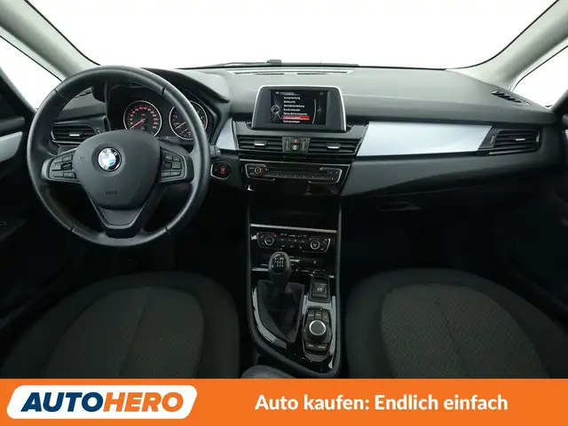 BMW 2 Series view 12