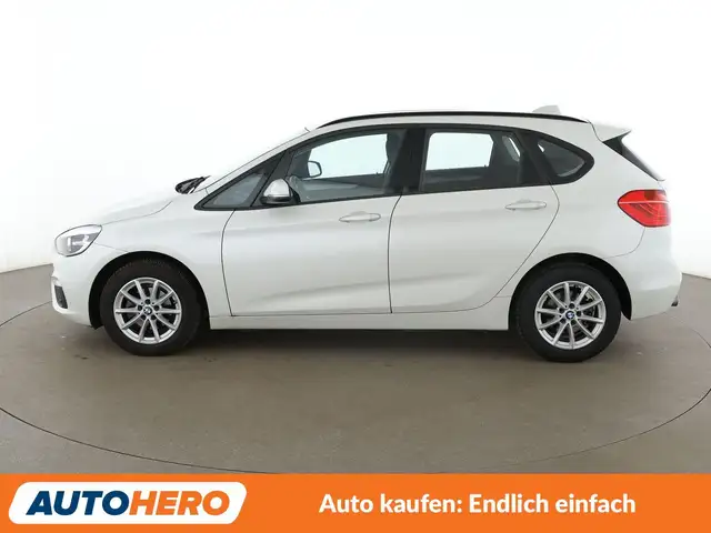 BMW 2 Series view 3