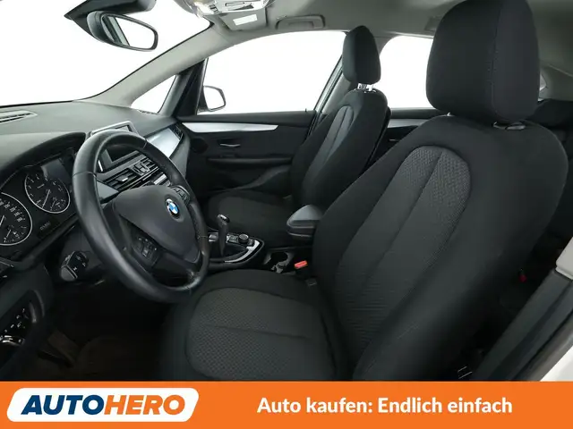 BMW 2 Series view 10