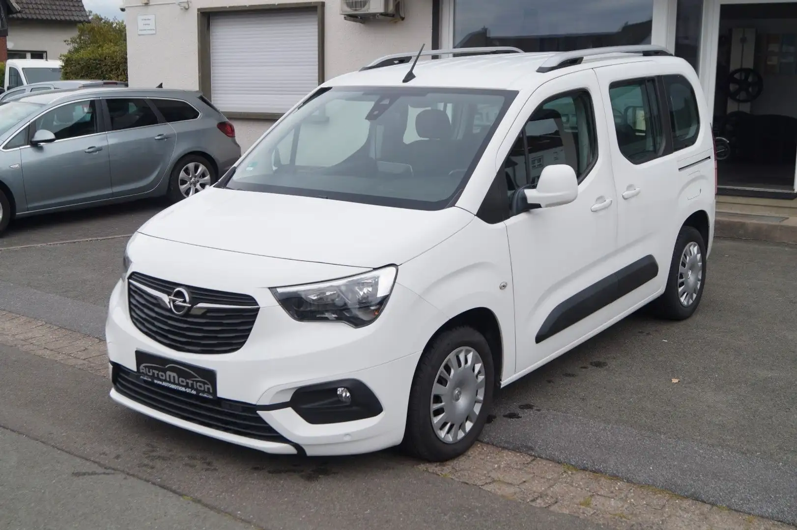 Opel Combo Life E Edition*Klima*SHZ*PDC*MFL*5-Sitzer Weiß - 1
