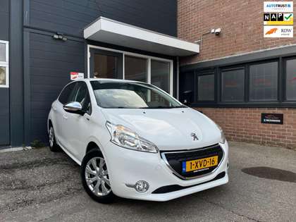 Peugeot 208 1.2 VTi Style|Nap|Cruise|Airco|Bleutooth|Apk