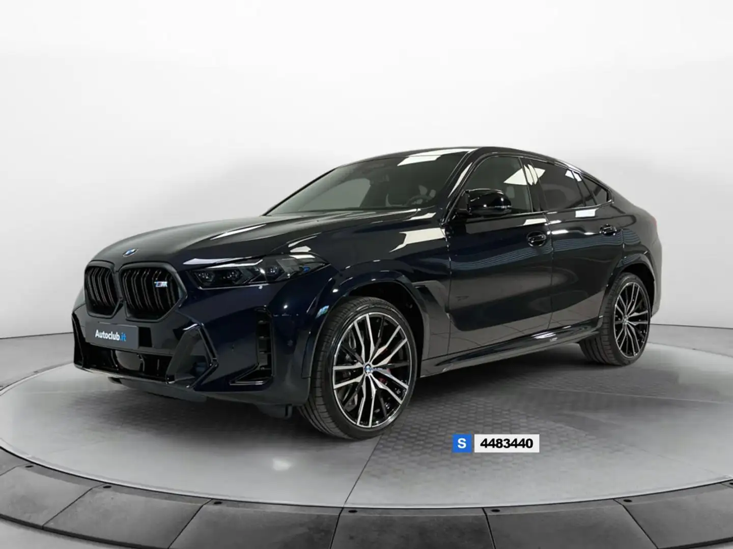 BMW X6 M60i 48V MSport Pro Fekete - 1