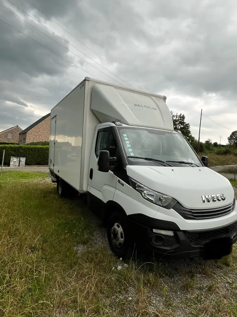 Iveco Daily 35C18 3.0 Turbo VGT Hi-Matic - 2