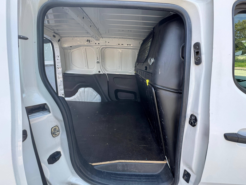 Peugeot Partner 1.5 BlueHDi L1 STD Heavy Aspha AUTOMAAT 2019 LICHTE VRACHT BTW — photo 6