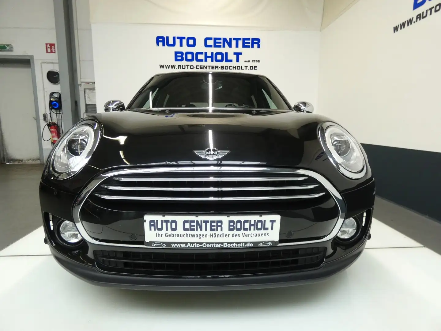 MINI Cooper Clubman Pepper*Navi*Klimaaut*Panorama*PDC Schwarz - 1