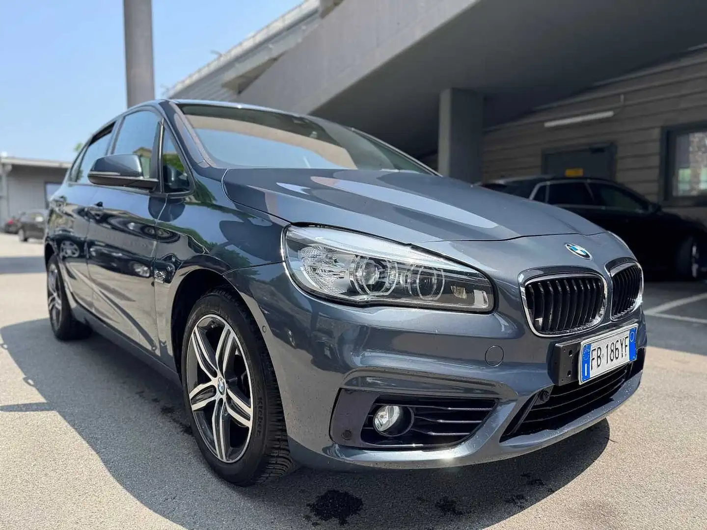 BMW 216 Serie 2 A.T. 216d Active Tourer Sport Grau - 1