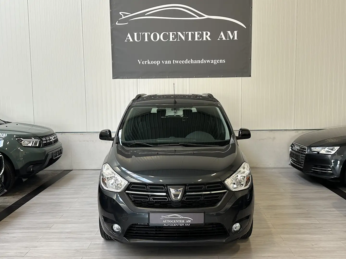 Dacia Lodgy TCe 100 GPF Comfort * 33.000k * NAVI Gris - 2