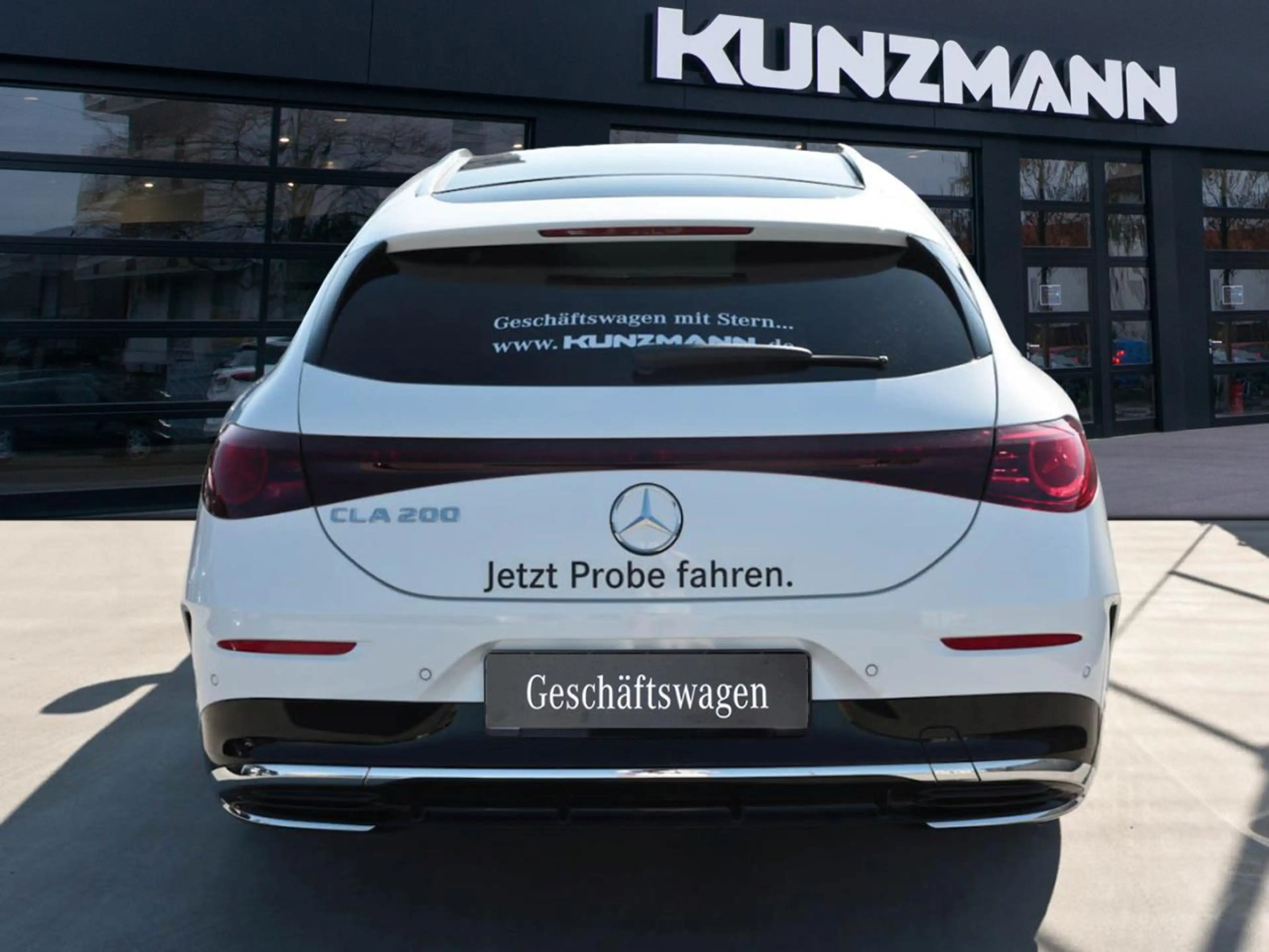 Mercedes-Benz CLA 200 Shooting Brake AMG Panorama Easy-P AHK — photo 4