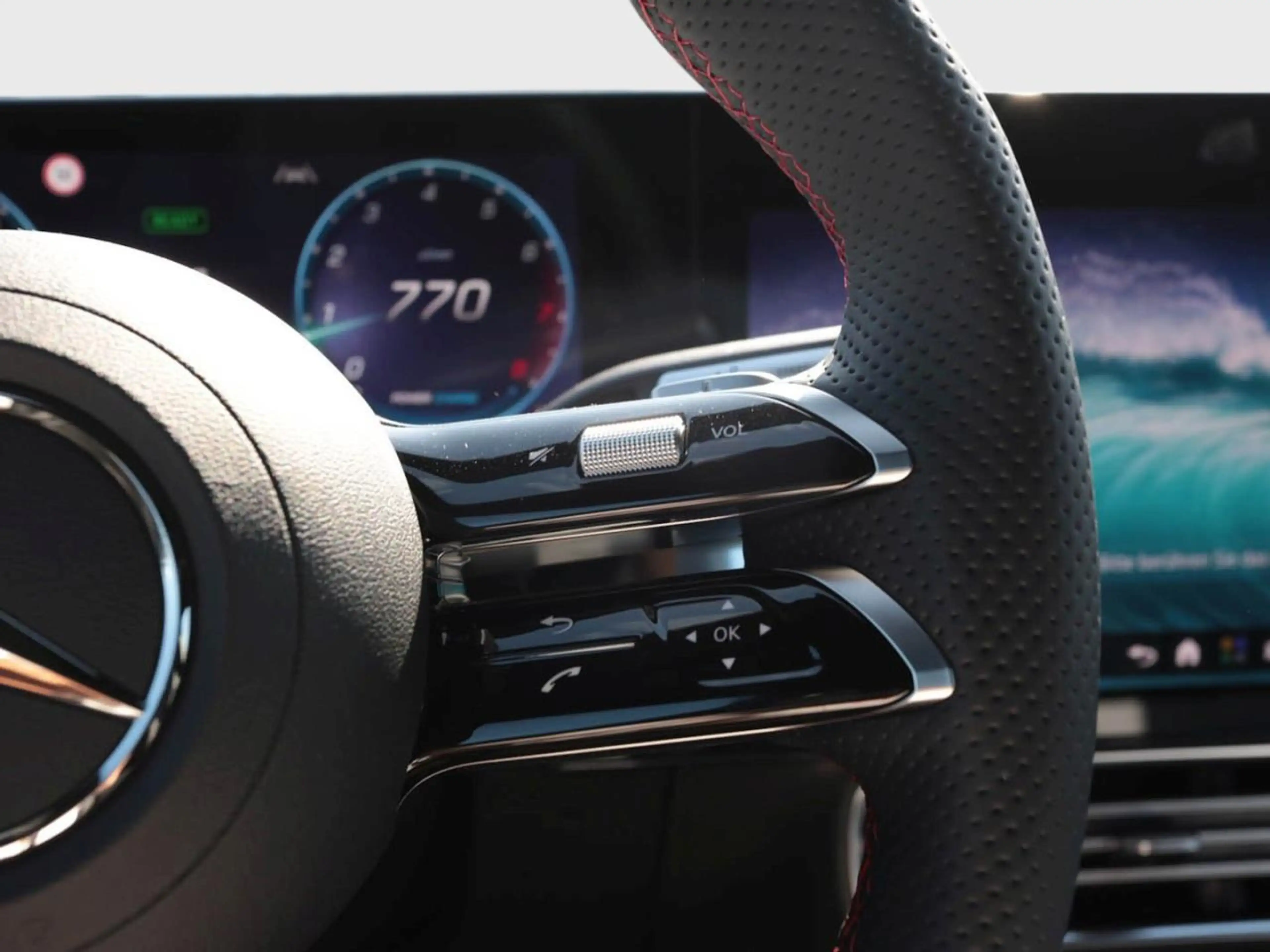 Mercedes-Benz CLA 200 Shooting Brake AMG Panorama Easy-P AHK — photo 10