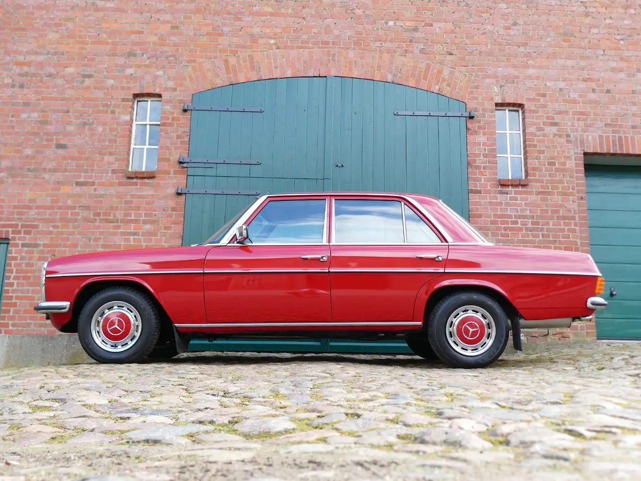 Mercedes-Benz 200 /8 W115 109.835 Km original, foto 4