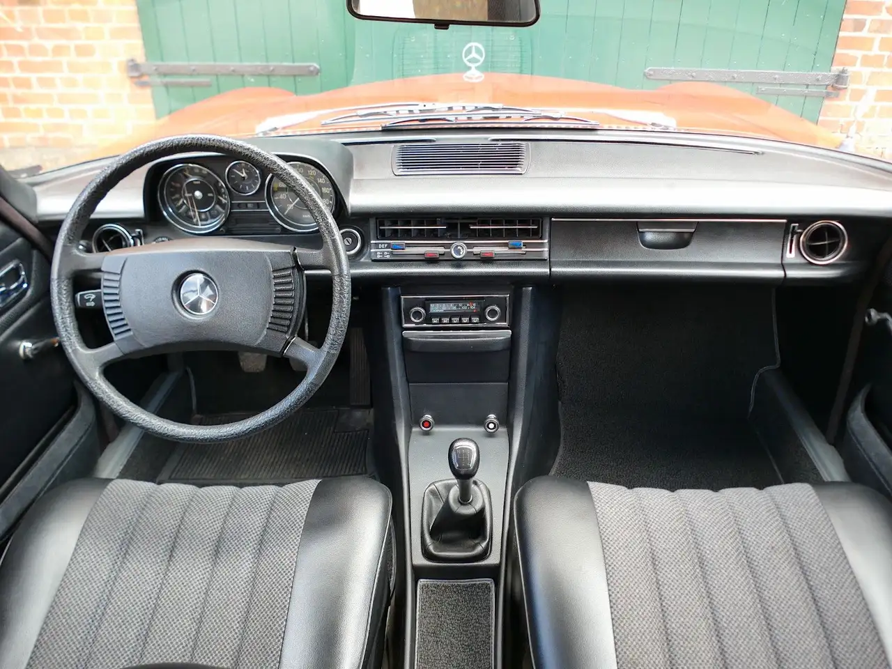 Mercedes-Benz 200 /8 W115 109.835 Km original, foto 8