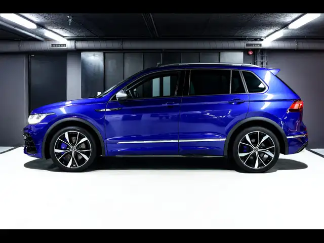 Volkswagen Tiguan view 2
