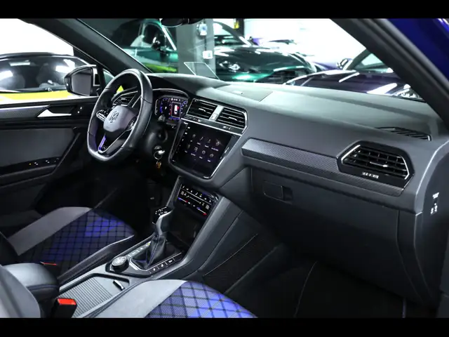 Volkswagen Tiguan view 14