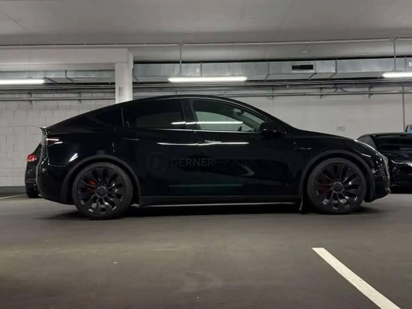 Tesla Model Y Model Y AWD 79kWh Performance Performance Schwarz - 2