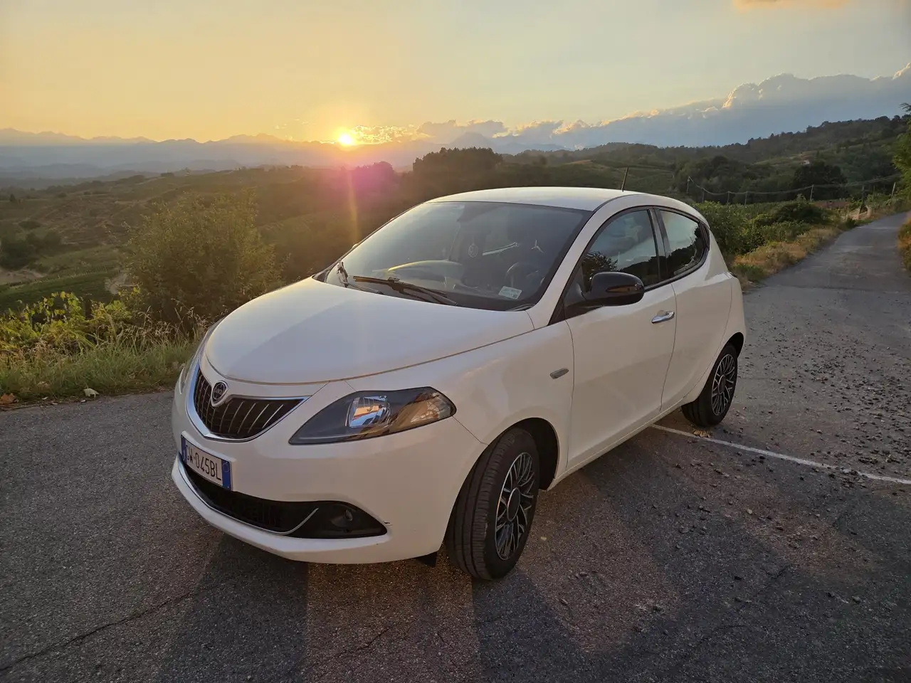 Lancia Ypsilon 2024