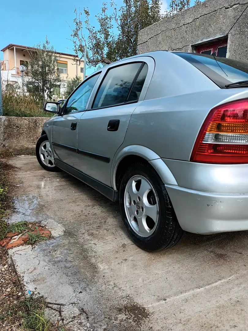 Opel Astra Astra 5p 1.6i 16v CDX - 2