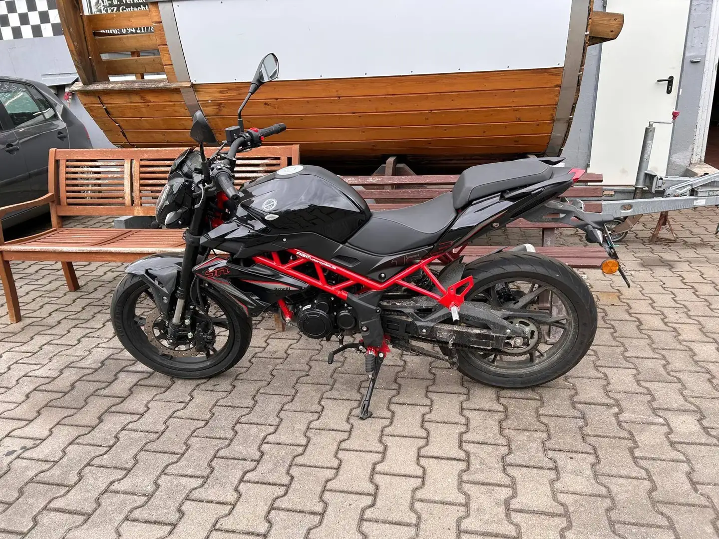 Benelli BN 125 Noir - 1