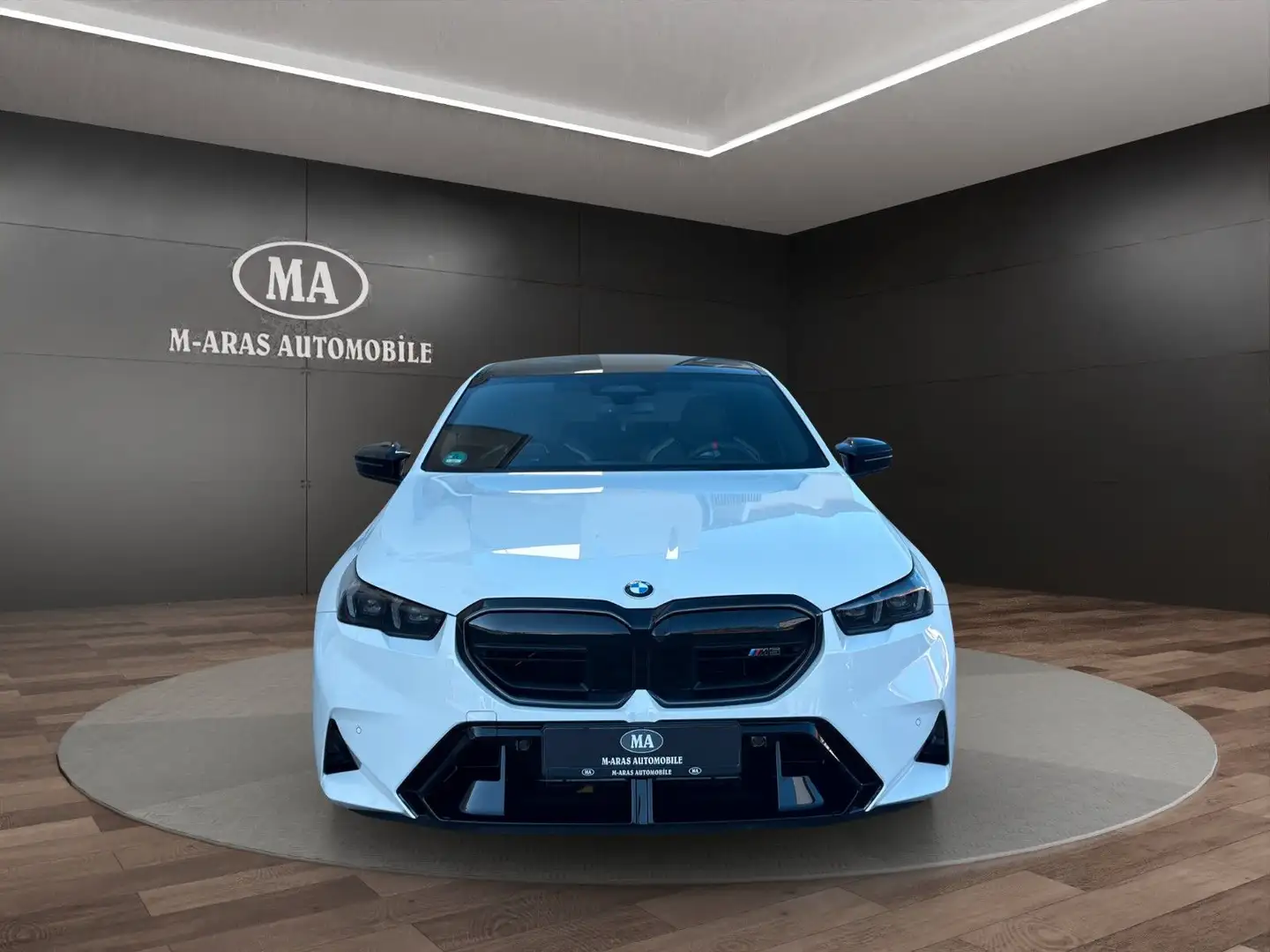 BMW M5 Baureihe M5 Lim. Bowers & Wilkins Pano Weiß - 2