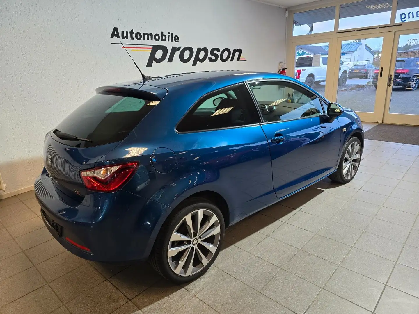 SEAT Ibiza SC 1.0 EcoTSI FR NAVI XENON 17"ALU Blau - 2