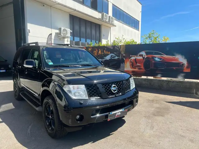 Nissan Pathfinder view 3