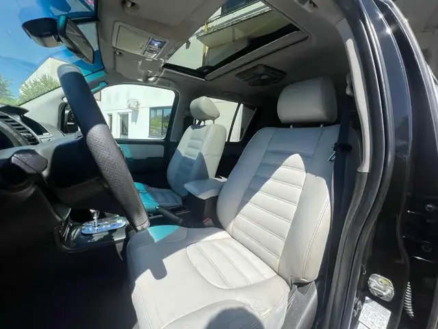 Nissan Pathfinder view 9