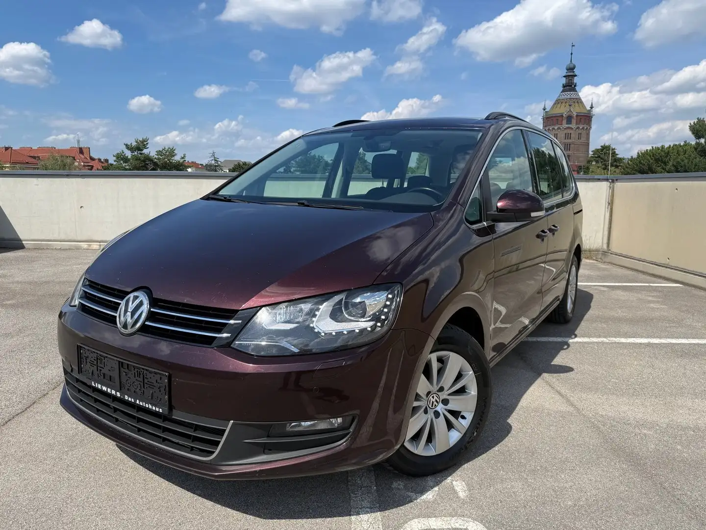 VOLKSWAGEN Sharan
