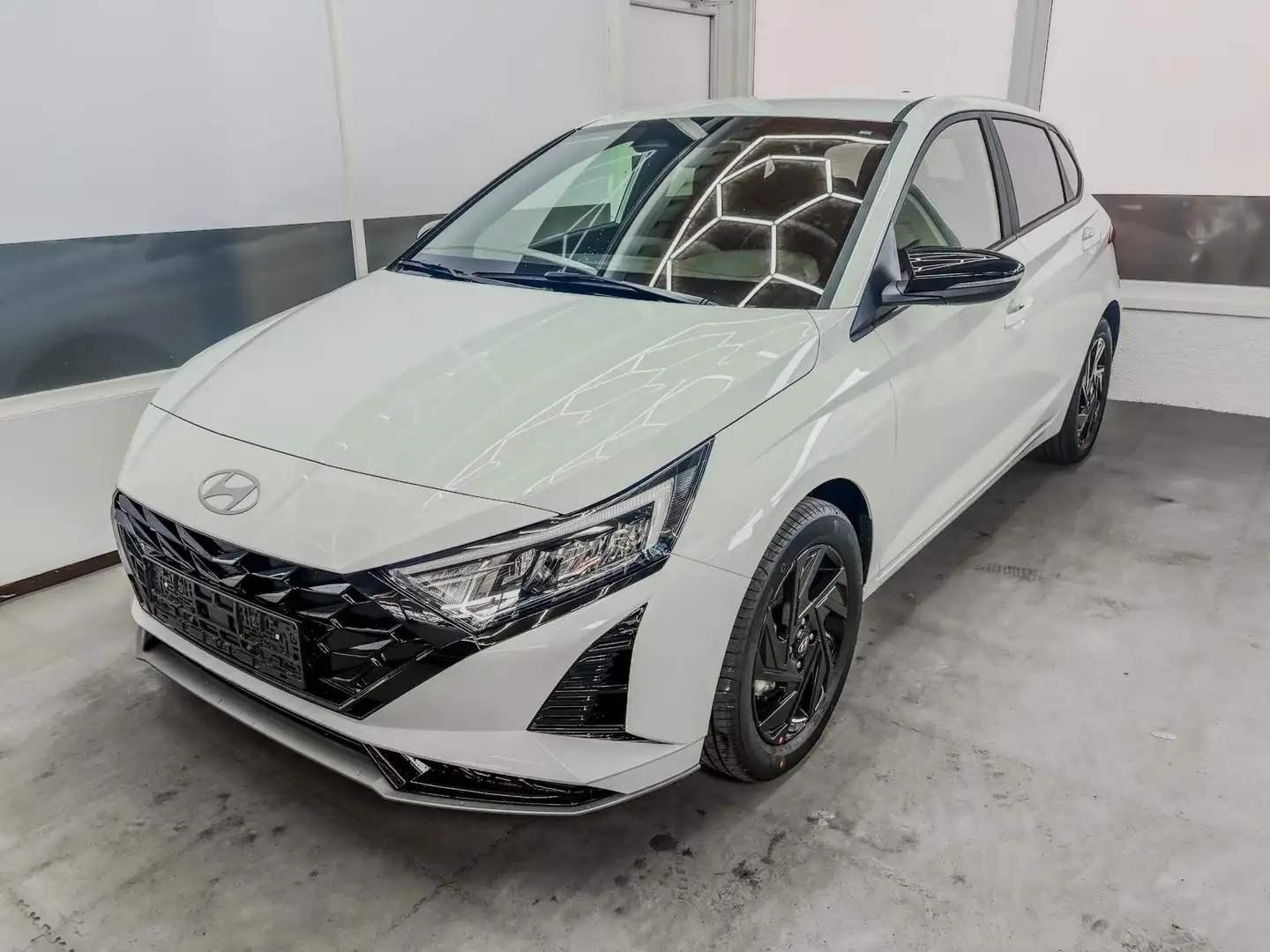 Hyundai i20 COMFORT BLACK PACK KLIMAAUTOMATIK NAVI WP 1.0 T... Weiß - 1