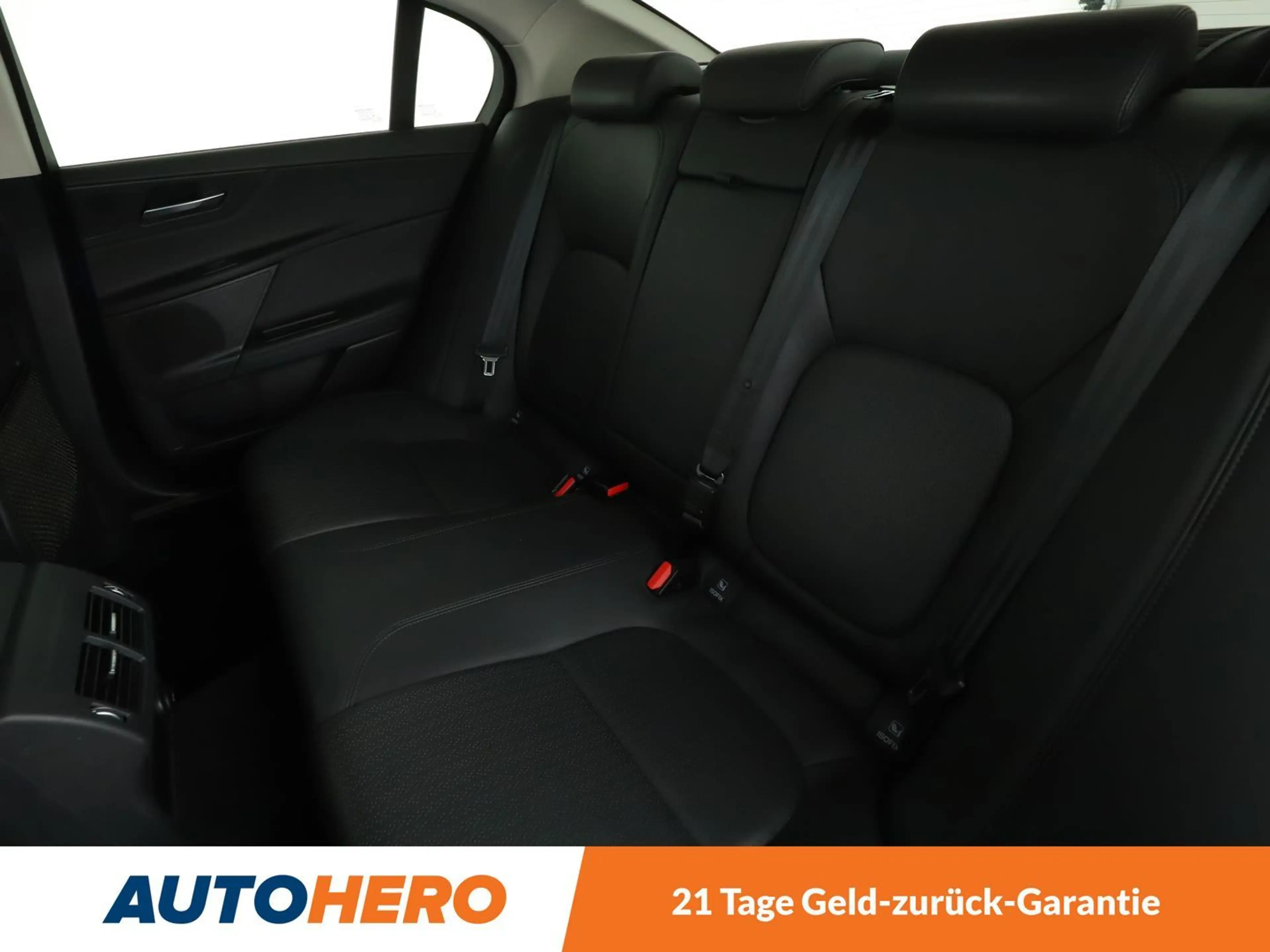 Jaguar XE 20d Portfolio AWD Aut*NAVI*XENON*ACC*CAM*PDC*SHZ* — photo 14