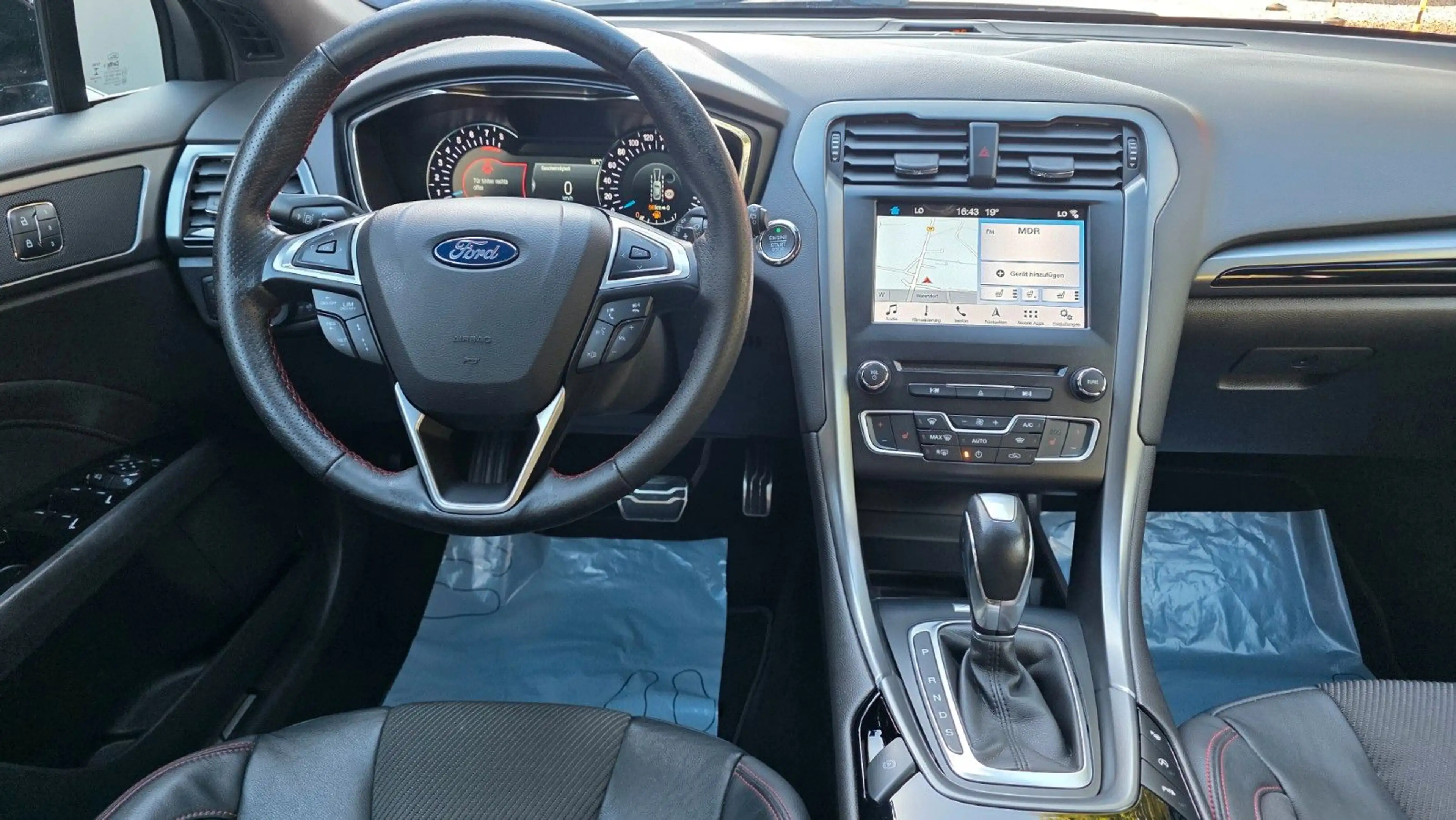 Ford Mondeo Turnier 2.0 EcoBoost ST-Line — photo 13