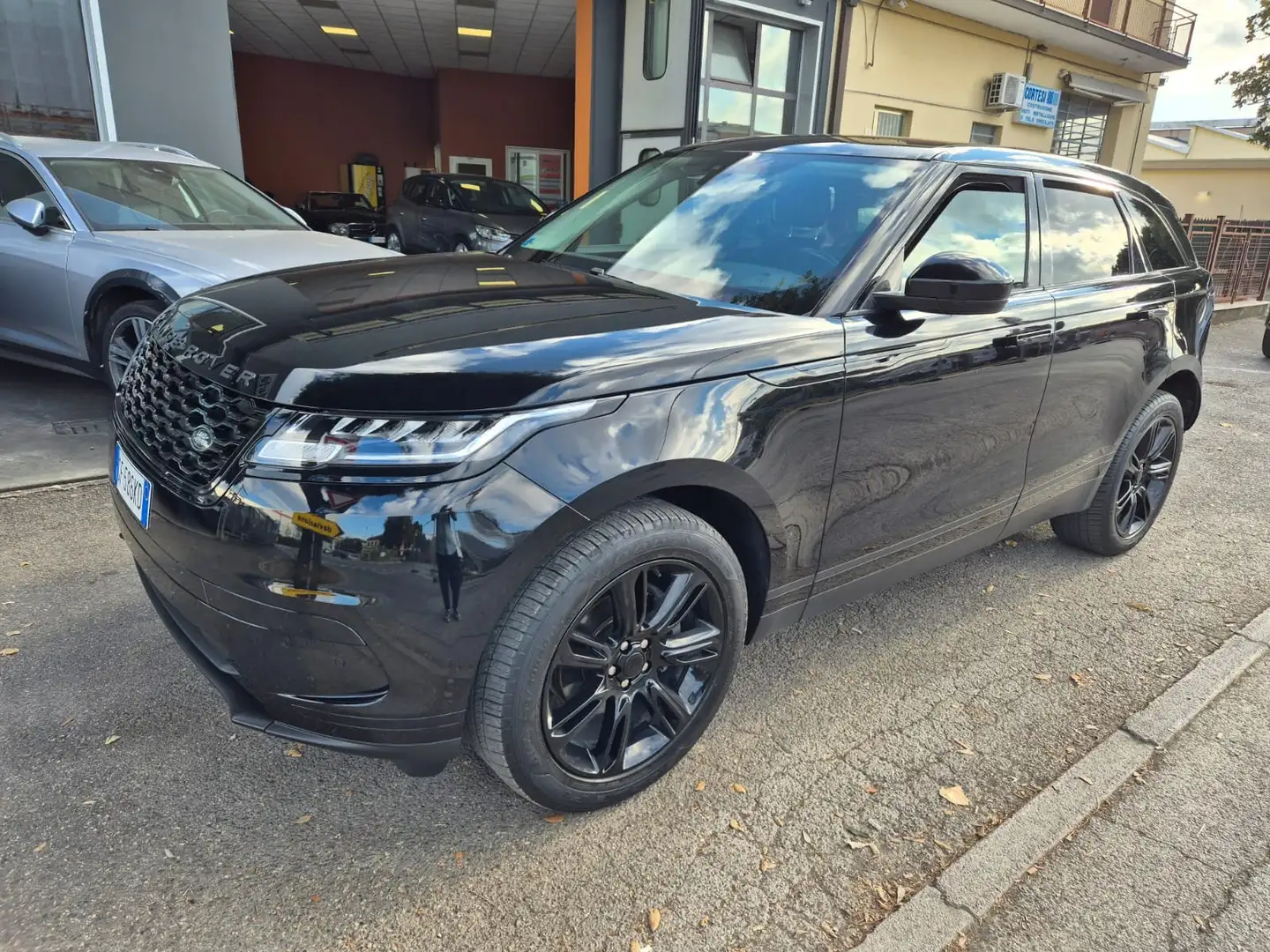 Land Rover Range Rover Velar Range Rover Velar 2.0d i4 HSE 180cv auto my20 Noir - 1