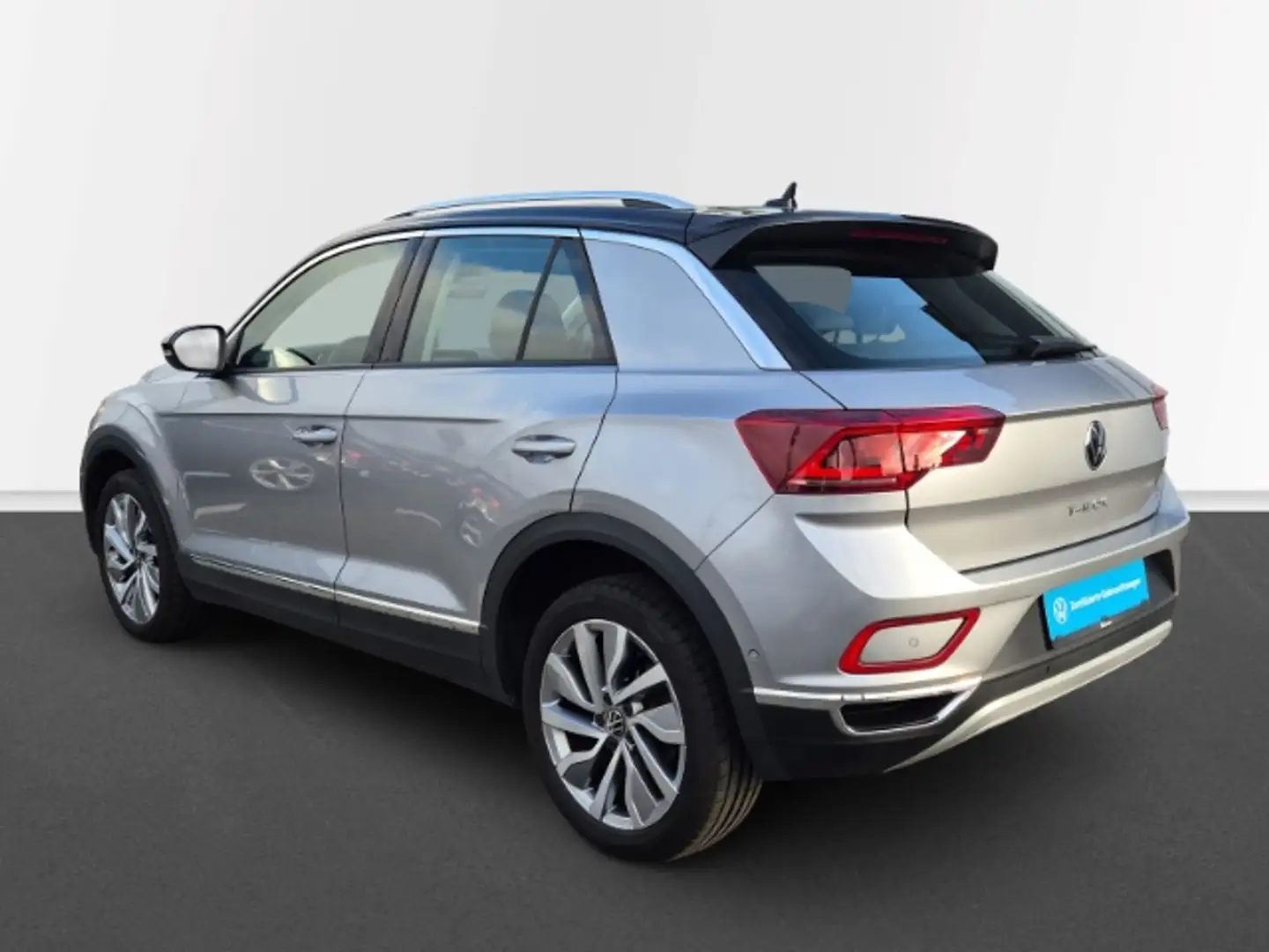 Volkswagen T-Roc 1,5 TSI DSG Style AHK Panorama IQDrive Beats Cam Silber - 2